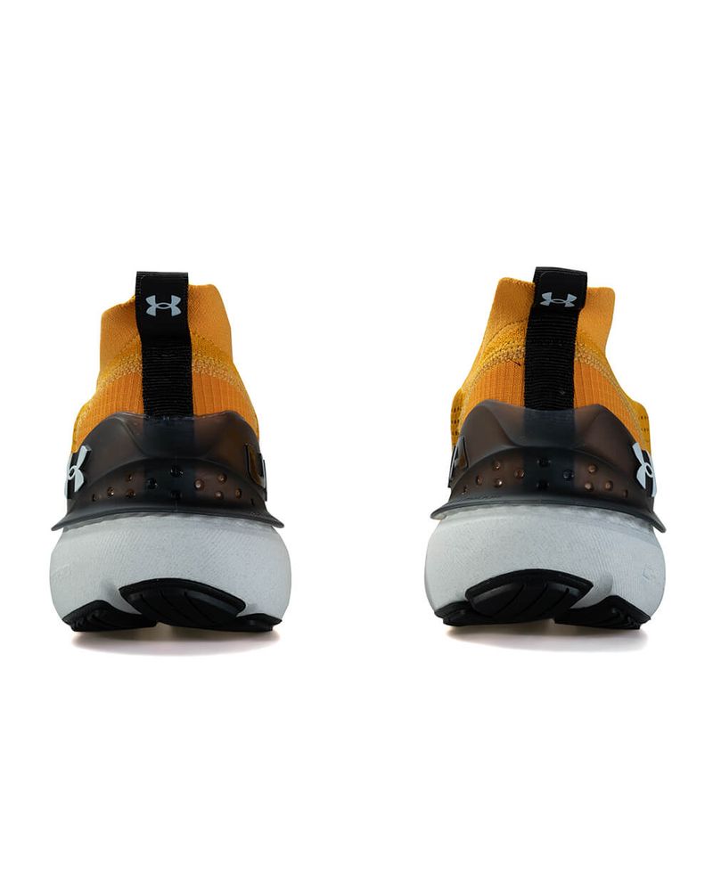 Tenis-Under-Armour-Charged-Quicker