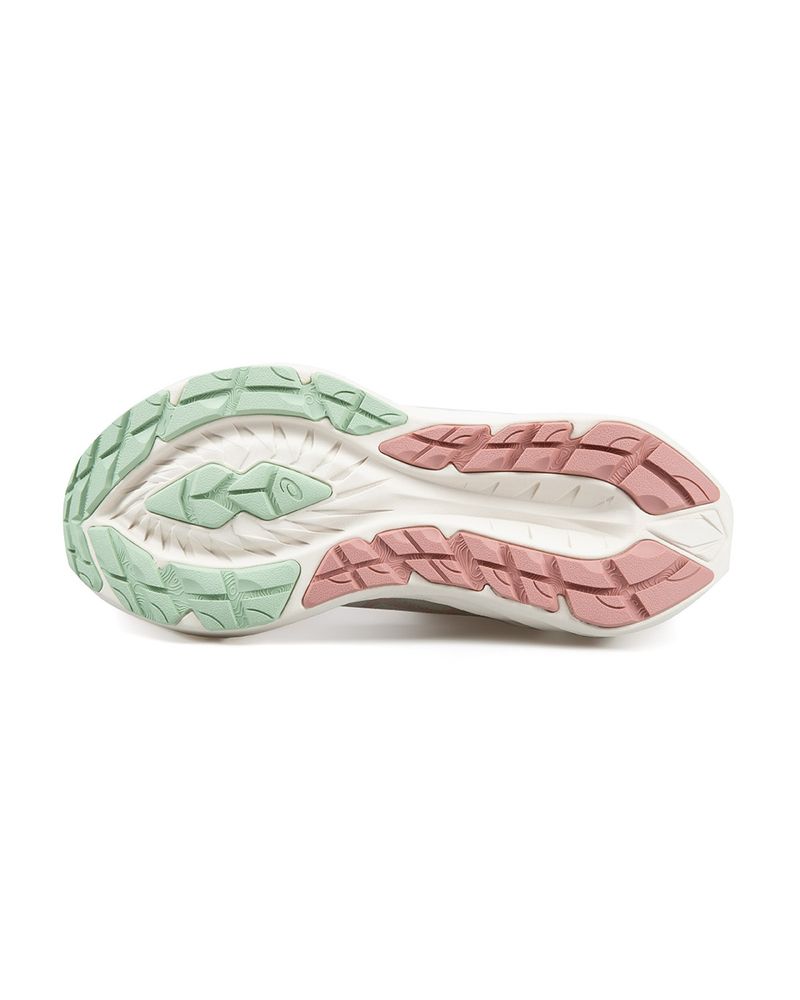 Tenis-Asics-Novablast-4-Tr-Feminino