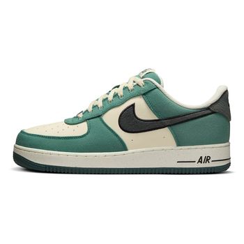 Tênis Nike Air Force 1 ´07 LV8 Masculino