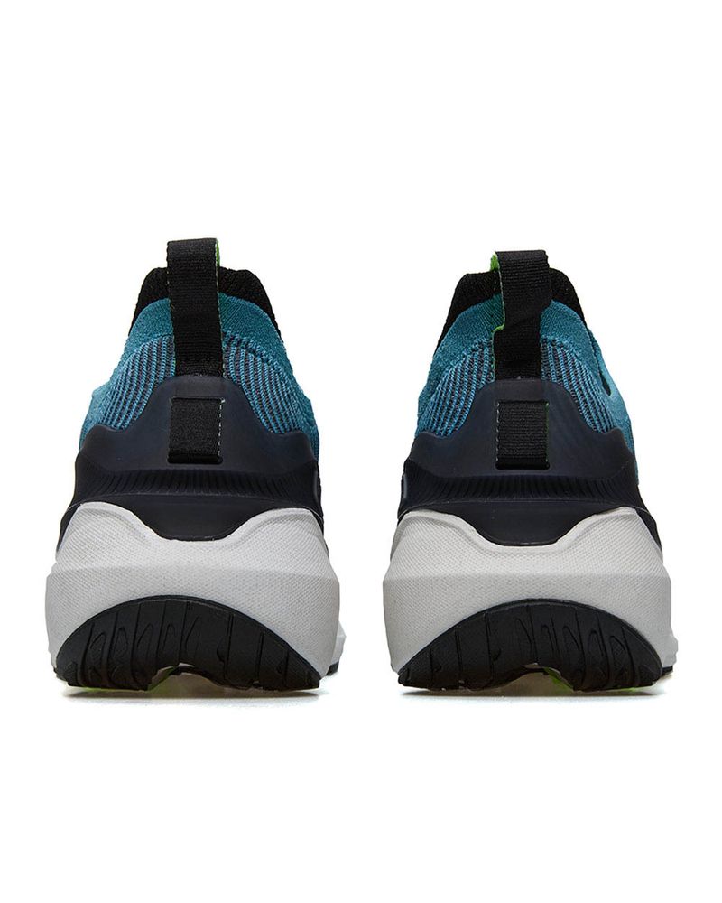 Tenis-Under-Armour-Charged-Hit-SE-Unissex