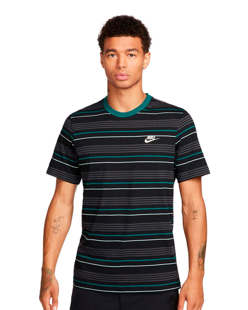 Camiseta-Nike-Club-Masculina