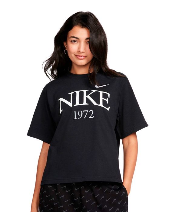 Camiseta Nike W Nsw Tee Classics Feminina