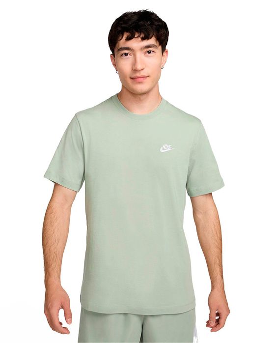 Camiseta Nike Sportswear Club Masculina