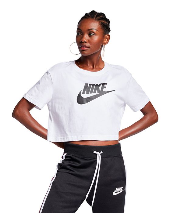 CAMISETA NIKE ESSENTIAL FEMININA