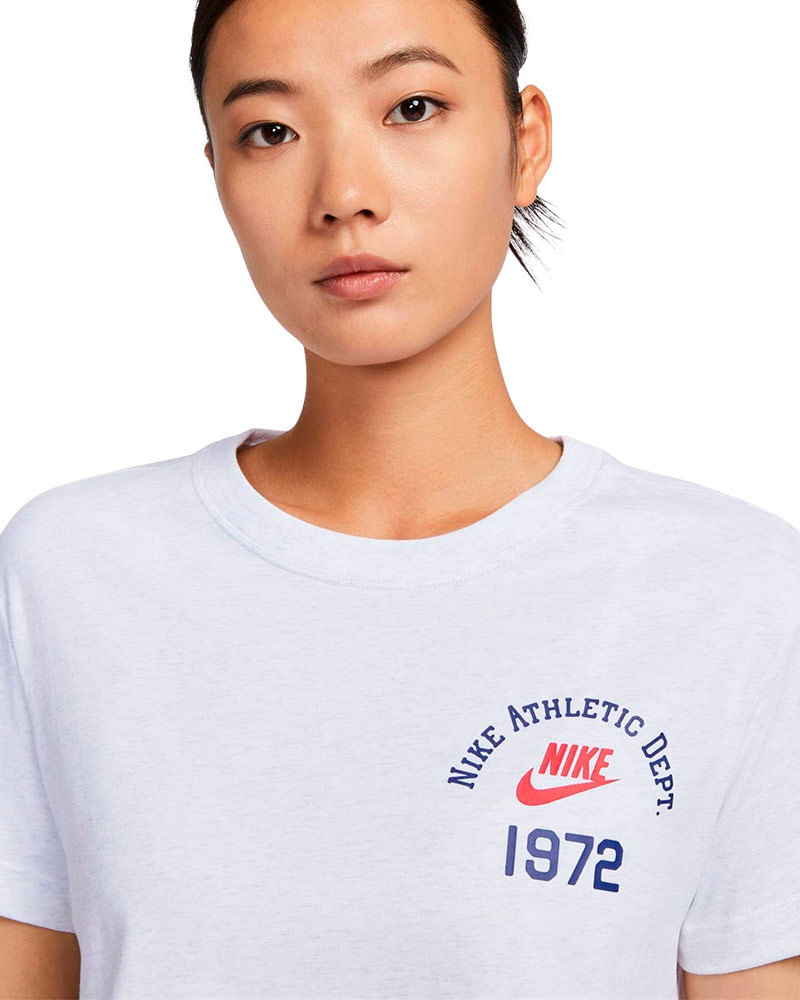 Camiseta-Nike-NSW-Ncps-Feminina