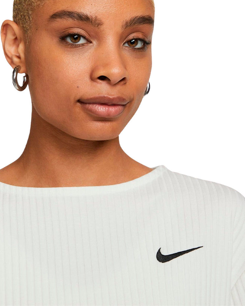 Camiseta-Nike-Ribbed-Jersey-Feminina