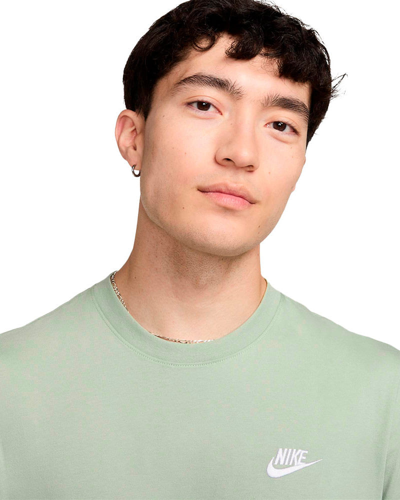 Camiseta-Nike-Club-Masculina
