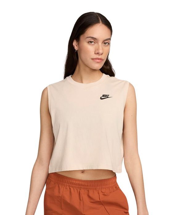 Camiseta Nike Club Feminina