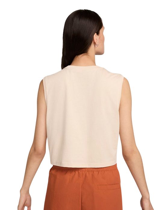 Camiseta Nike Club Feminina