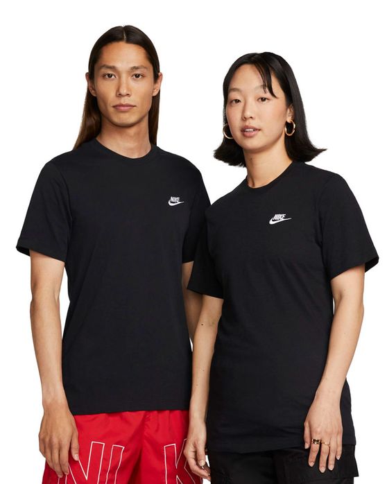 Camiseta Nike Sportswear Club Masculina