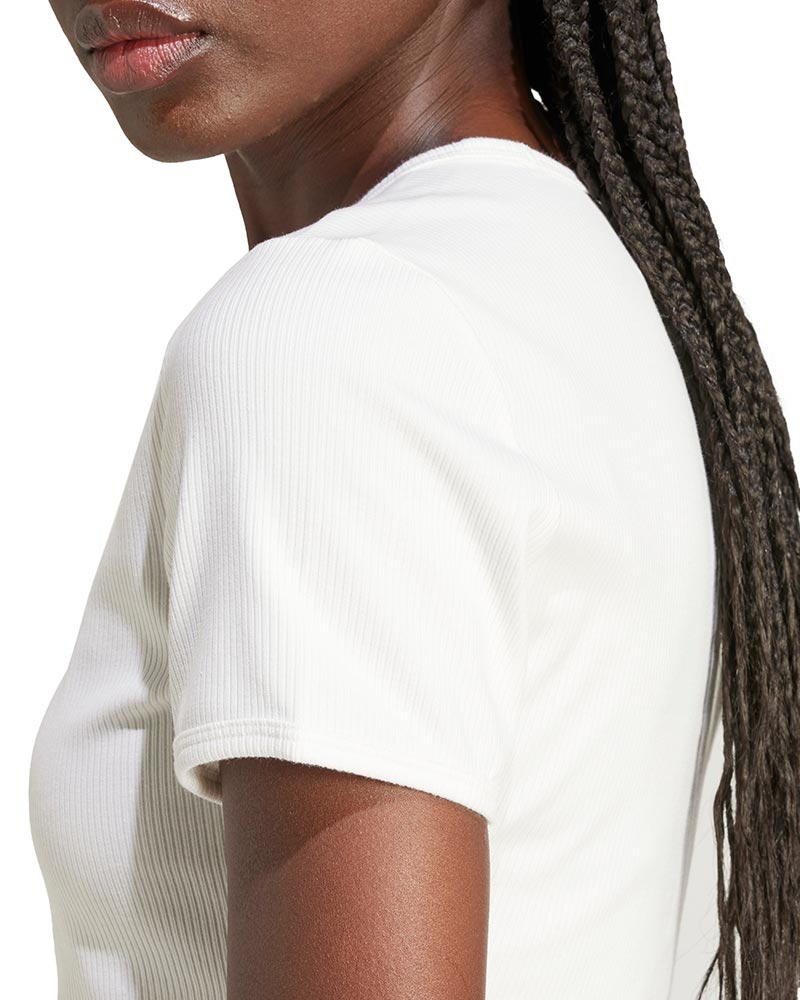 Camiseta-adidas-Ess-Rib-Feminina