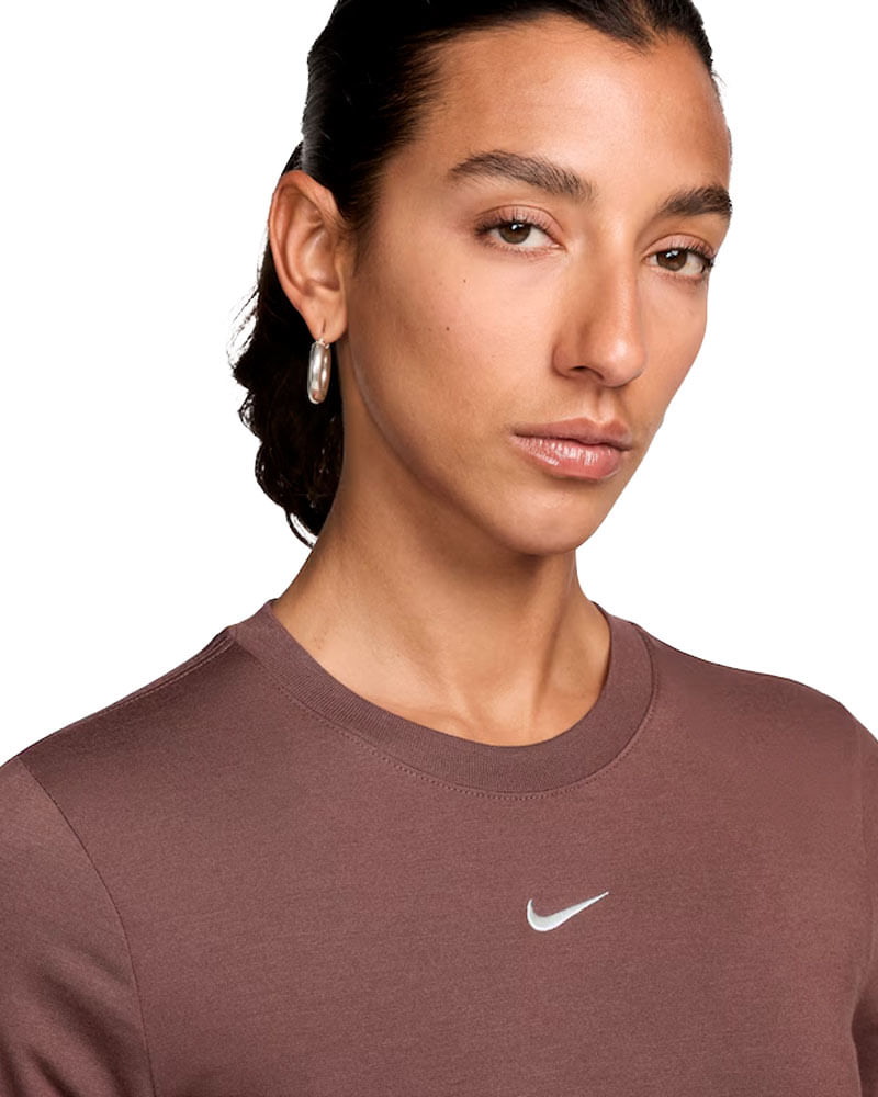 CAMISETA-NIKE-ESSENTIAL-FEMNINA