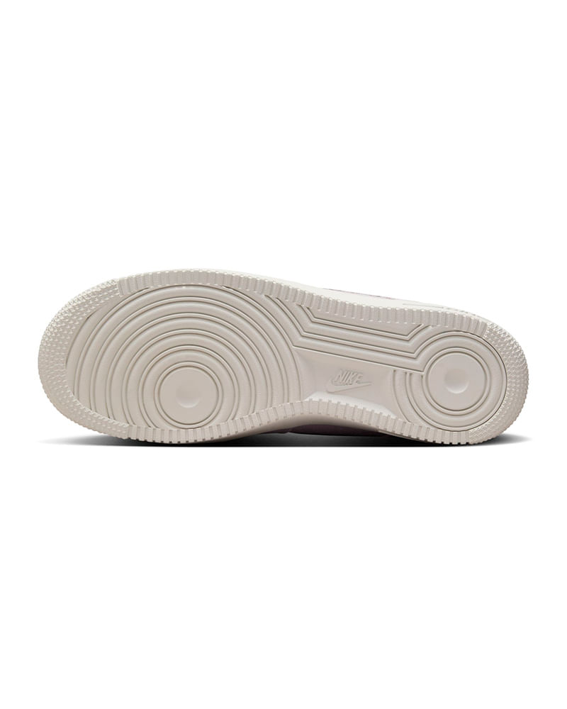 Tenis-Nike-Air-Force-1-07-Se-Suede-Feminino