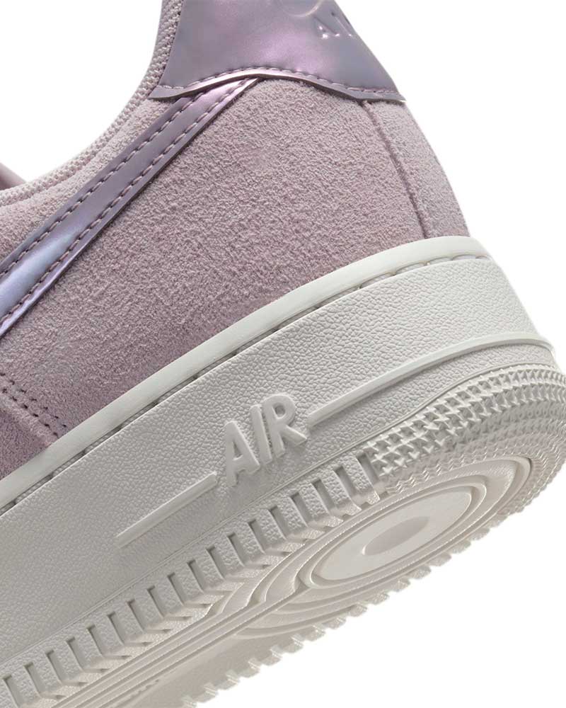 Tenis-Nike-Air-Force-1-07-Se-Suede-Feminino