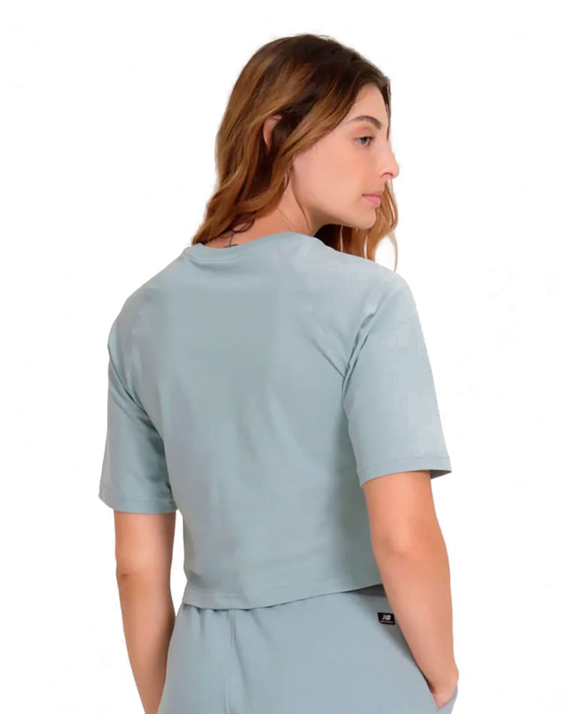 Camiseta-New-Balance-Cropped-Essentials-Feminina