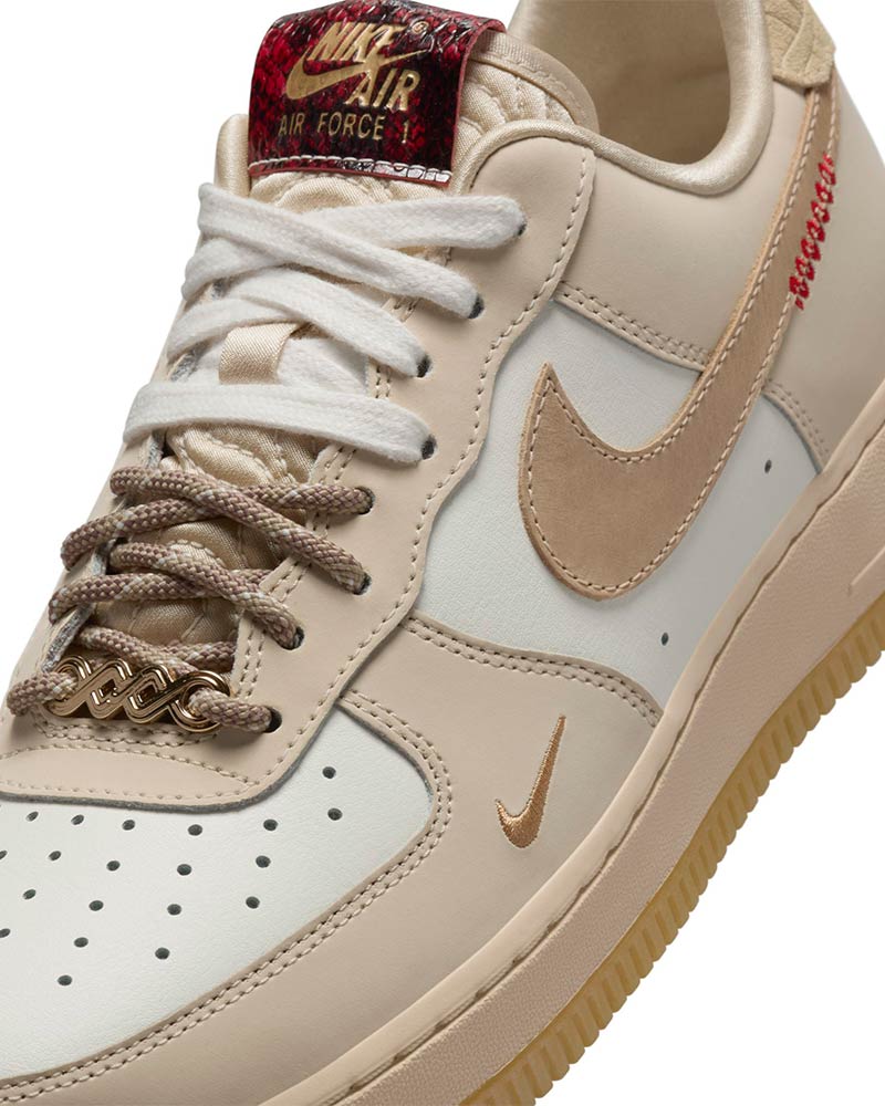 Tenis-Nike-Air-Force-1-07-LX-Feminino