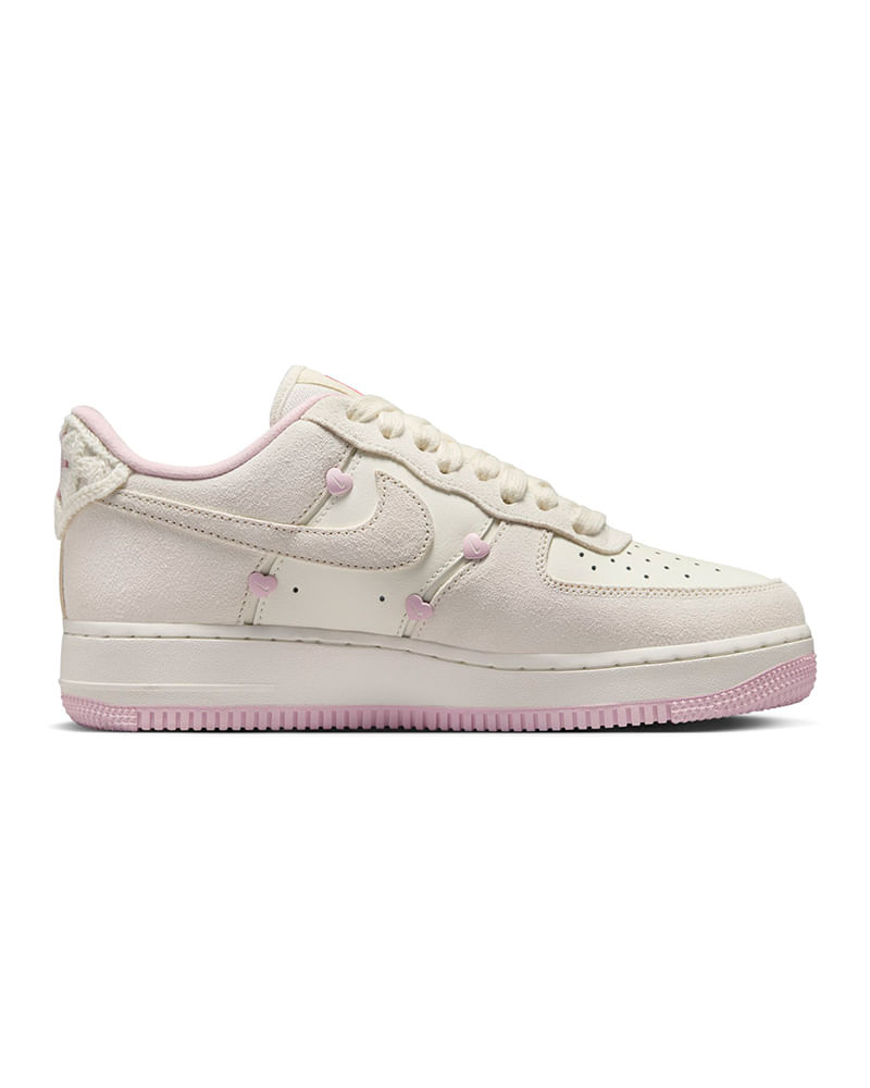 Tenis-Nike-Air-Force-1-07-LX-Feminino
