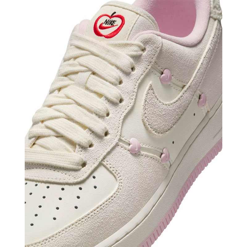 Tenis Nike Air Force 1 07 LX Feminino | Tenis e na Authentic Feet