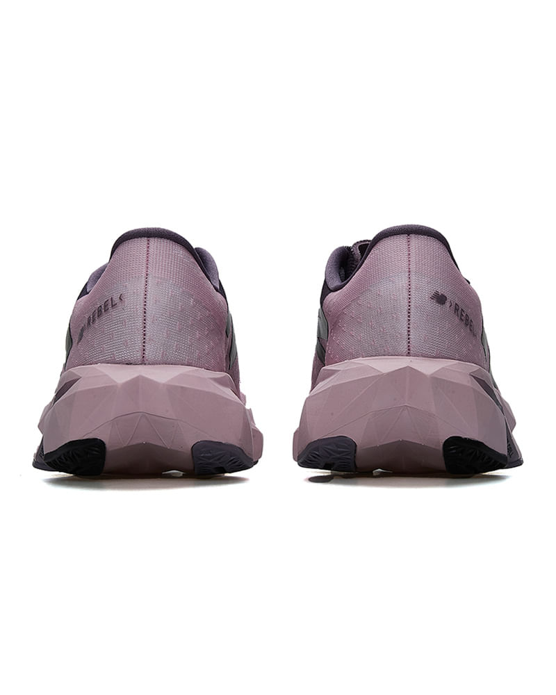 Tenis-New-Balance-Fuelcell-Rebel-V4-Feminino