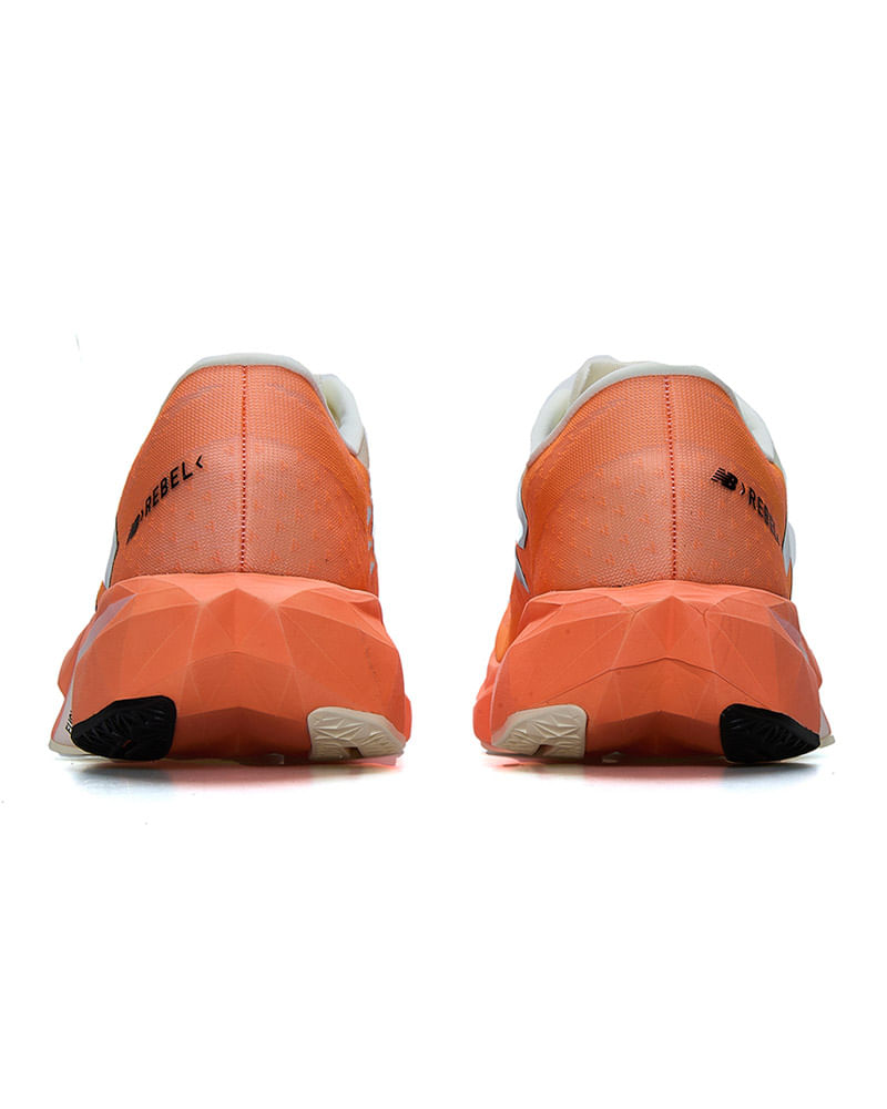 Tenis-New-Balance-Fuelcell-Rebel-V4-Masculino