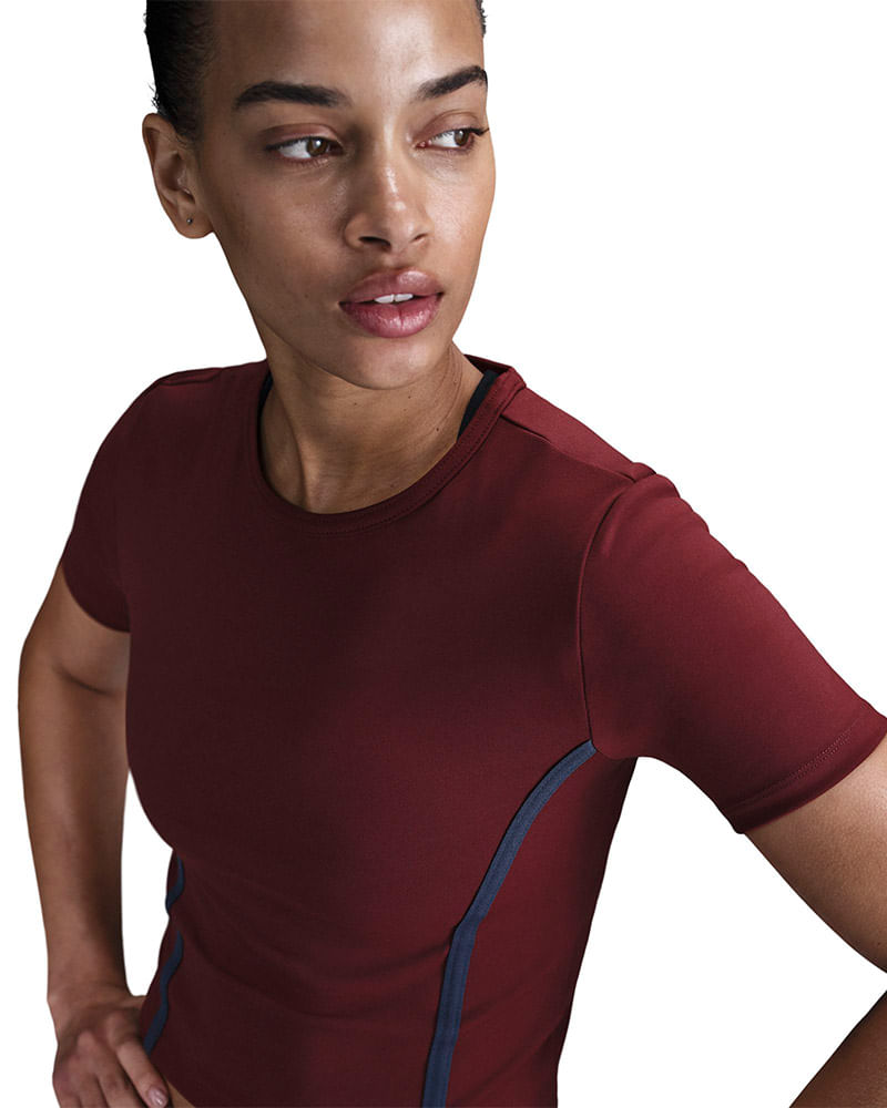 Camiseta-Nike-One-Feminina