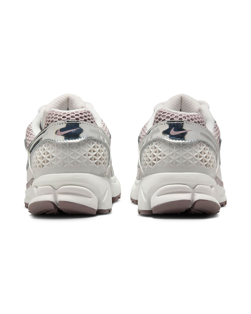Tenis-Nike-Vomero-Feminino