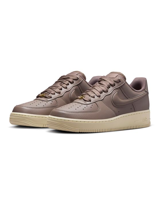 Tênis Nike Air Force 1 07 Feminino