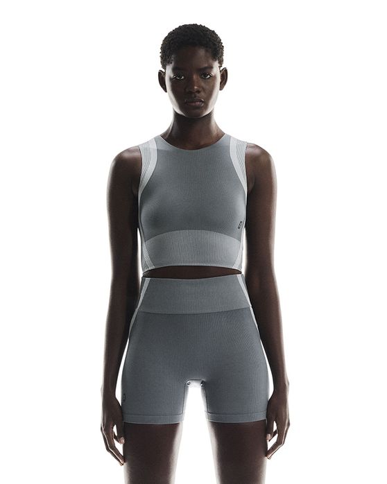 Top On 1 Feminino