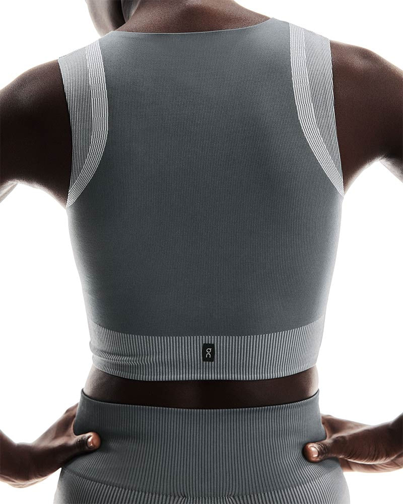 Top-On-1-Feminino