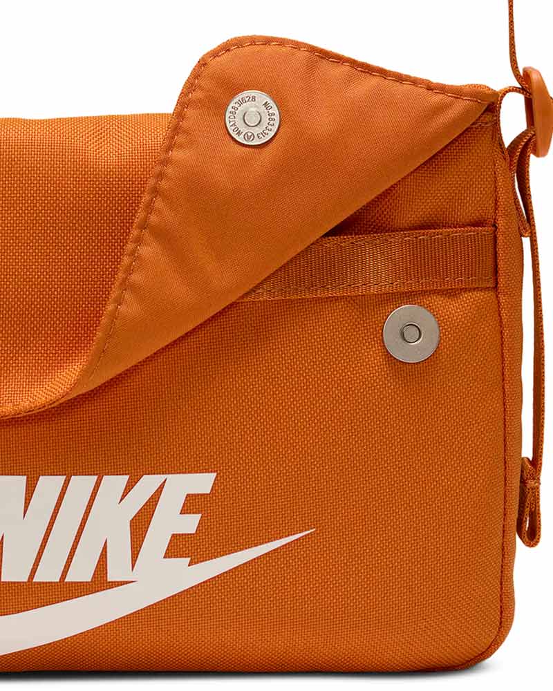 Bolsa-Nike-Futura-365-Unissex