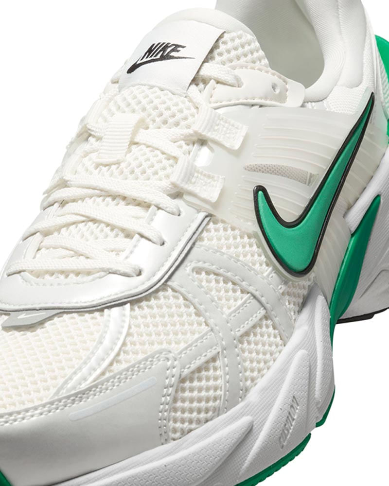 Tenis-Nike-V2K-Run-Feminino