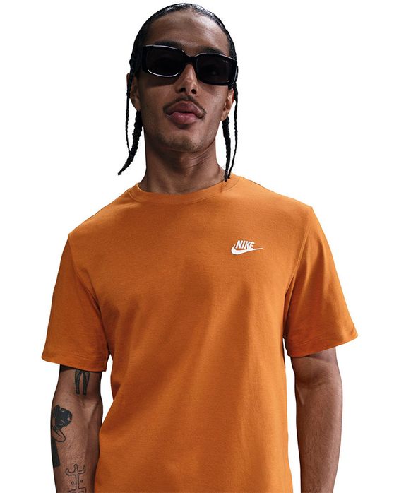 Camiseta Nike Sportswear Club Masculina