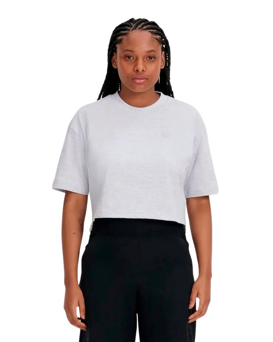 Camiseta New Balance Cropped Feminina