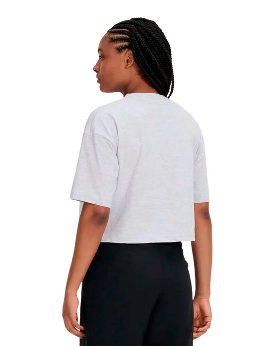 Camiseta New Balance Cropped Feminina