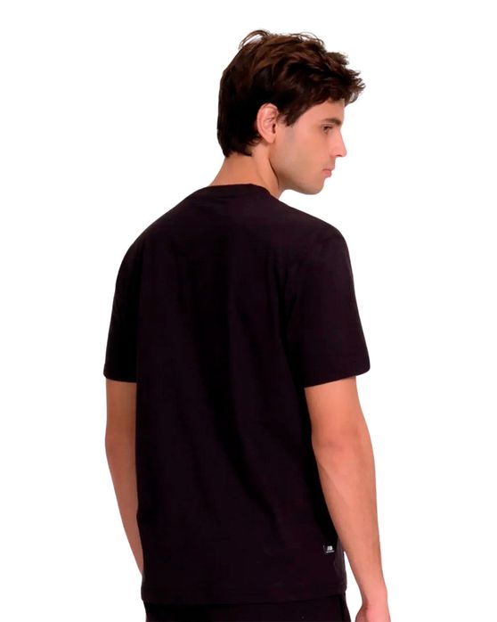Camiseta New Balance Essentials Masculina