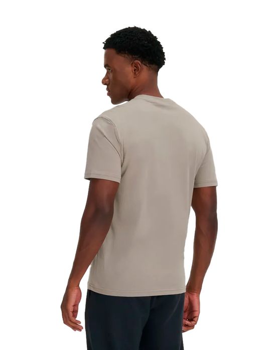 Camiseta New Balance Essentials Masculina