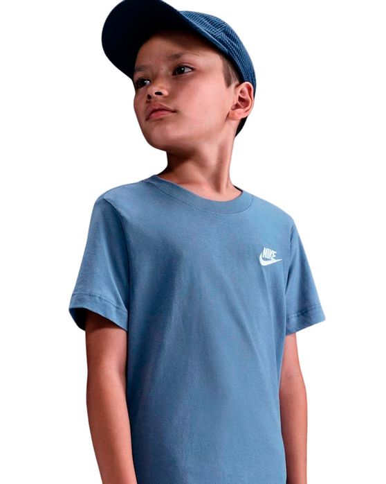 Camiseta Nike Sportswear Futura Infantil