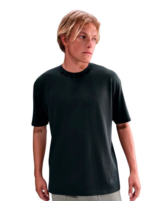 Camiseta Nike Sportswear Oc Collar Masculina