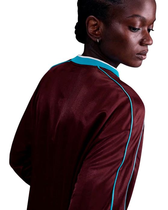 Camisa Nike Sportswear Jersey Feminina