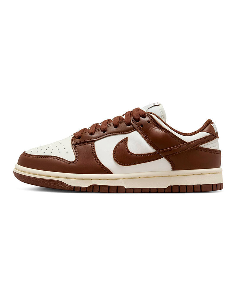dunk low authentic feet