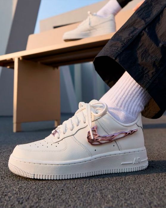 Tênis Nike Air Force 1 ’07 LX Feminino