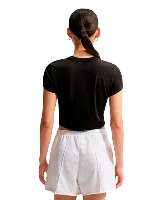 Camiseta Nike Sportswear Chill Knit Feminina