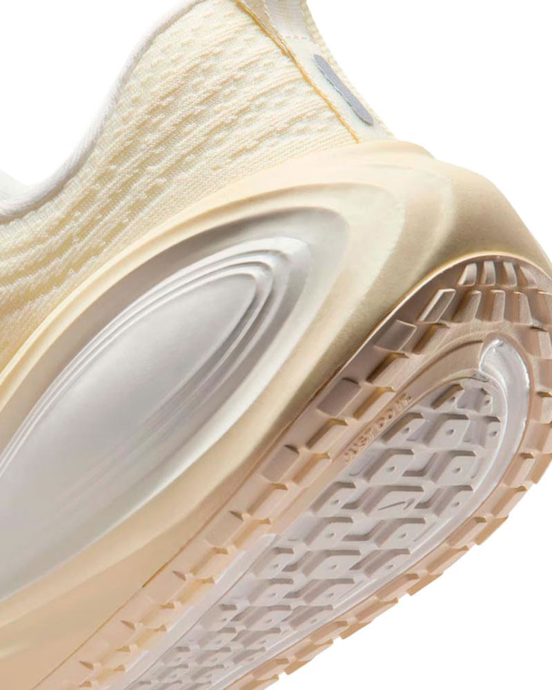 Tenis-Nike-Vomero-Plus-Feminino