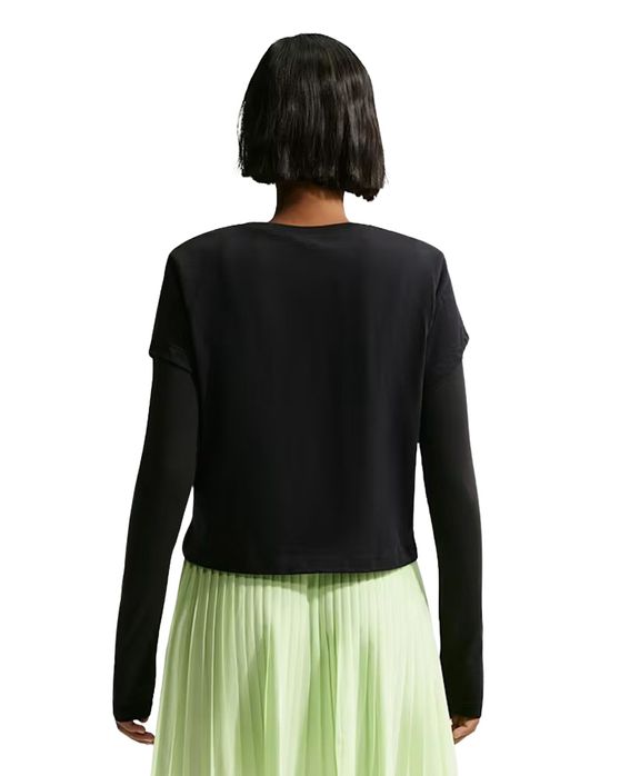 Camiseta Nike Sportswear Club Feminina