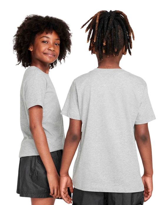 Camiseta Nike Sportswear Futura Infantil