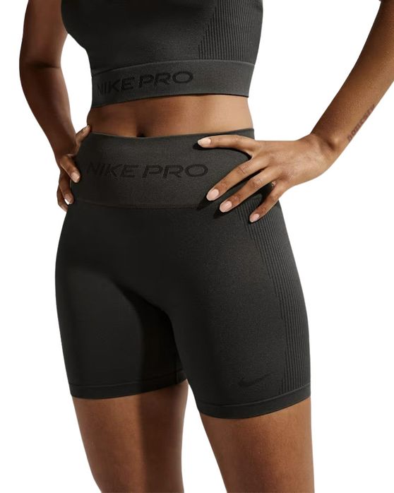 Shorts Nike Pro Dri-Fit 5IN Feminino