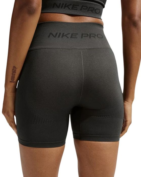 Shorts Nike Pro Dri-Fit 5IN Feminino