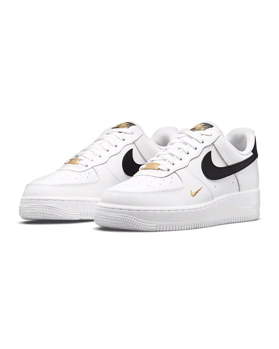Tênis Nike Air Force 1 ´07 ESS Feminino