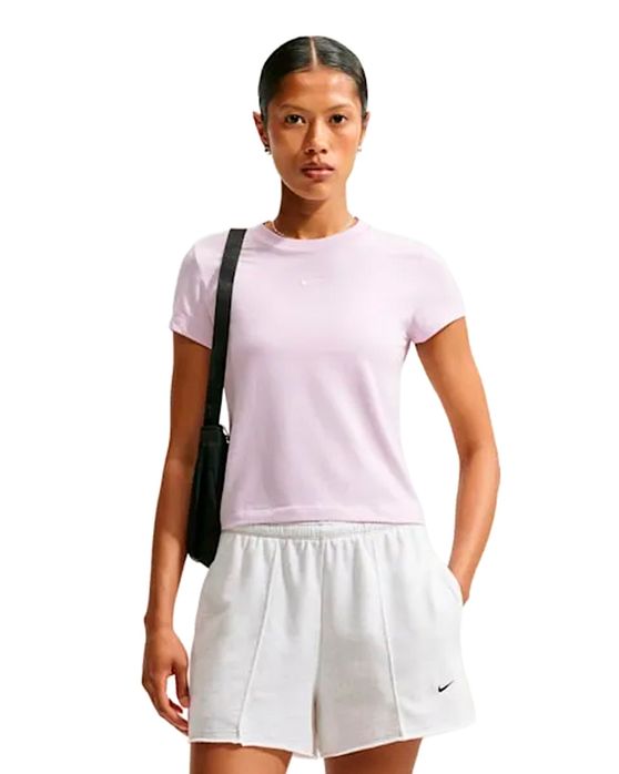 Camiseta Nike Sportswear Chill Knit Feminina